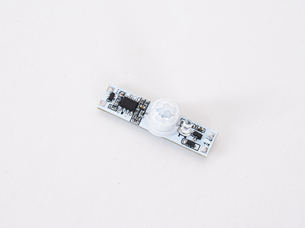 Built-in motion sensor switch